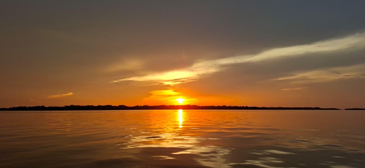 Pôr do sol visto do Portal do Japão
